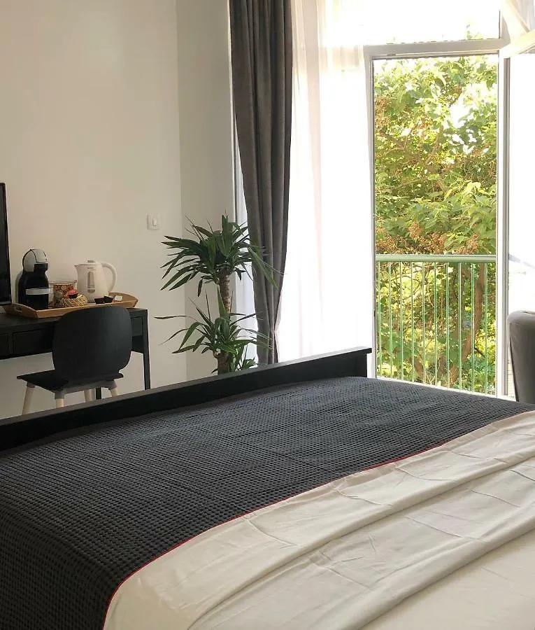 Room Marina location